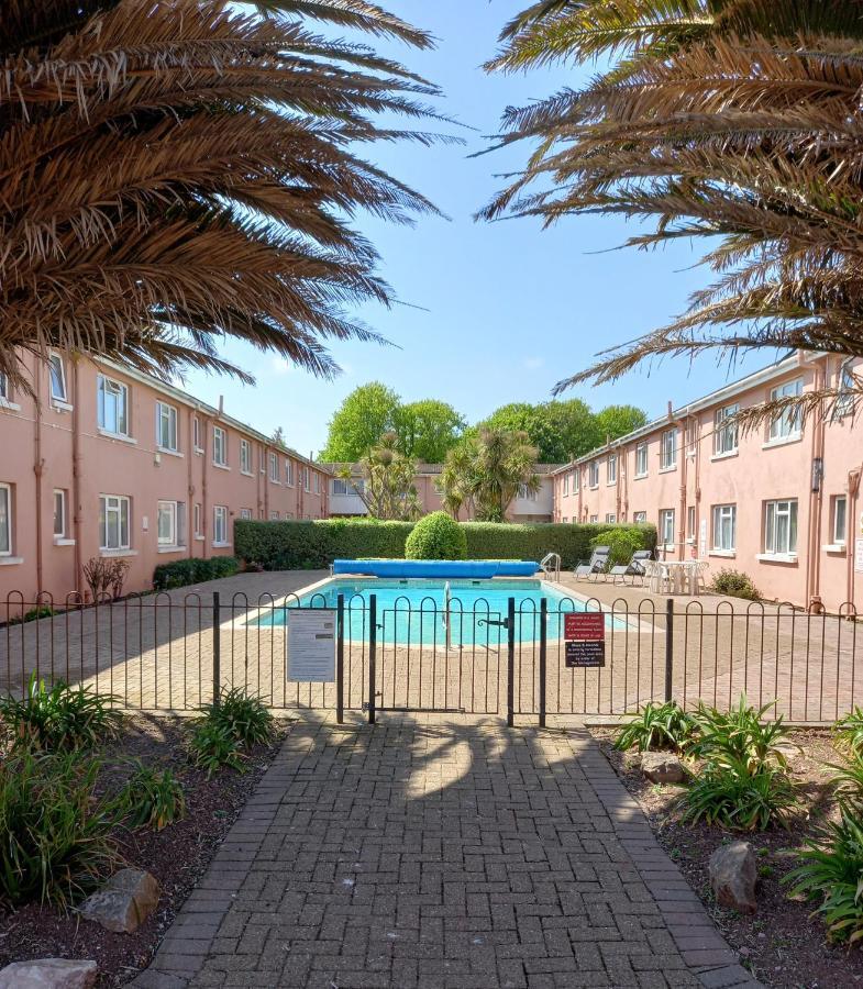 50 New Esplanade Court Apartment Paignton Exterior photo